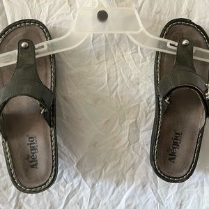 Algeria sandals